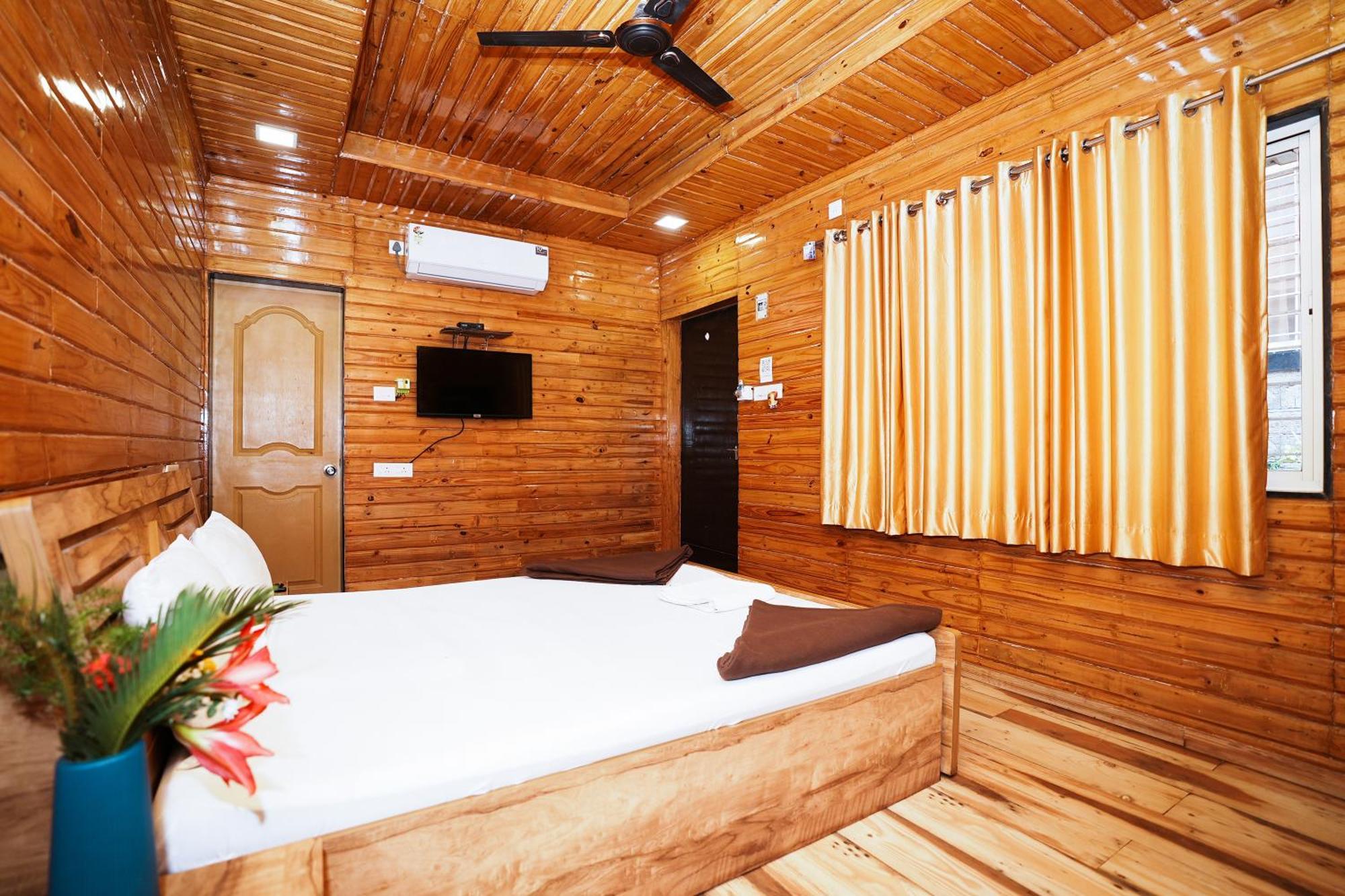 Sunshine Resort Pune Exterior foto